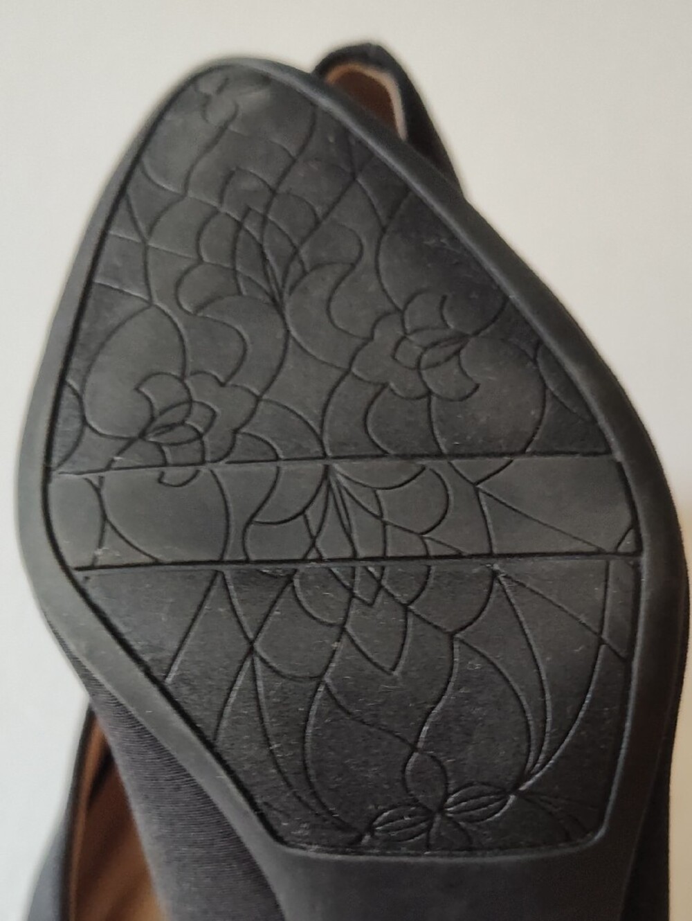 ABELLA "Galaxy"Black Pointed-Toe Classic Comfort Pumps Size 8 M - Picture 11 of 11